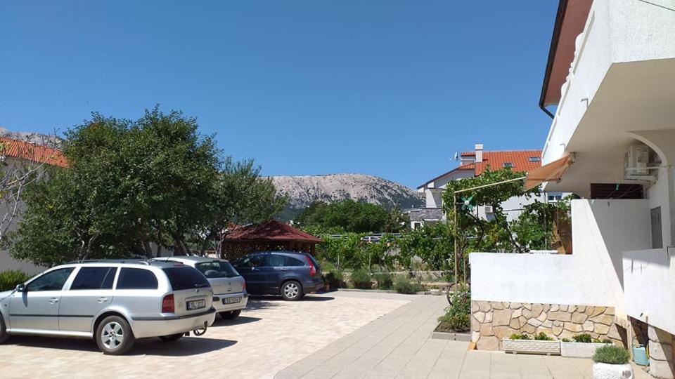 Mirjana F Apartaments Baška Buitenkant foto