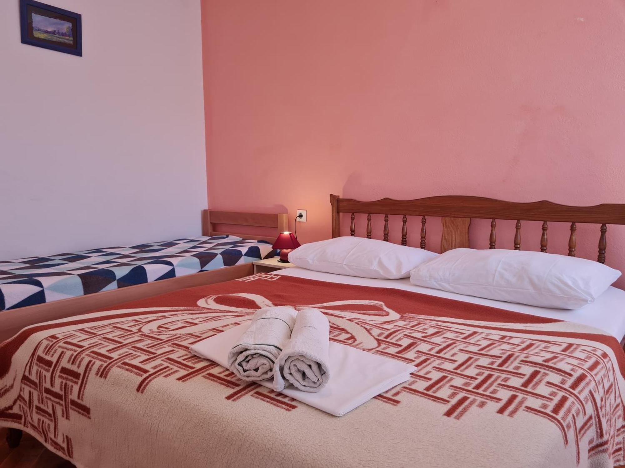 Mirjana F Apartaments Baška Buitenkant foto