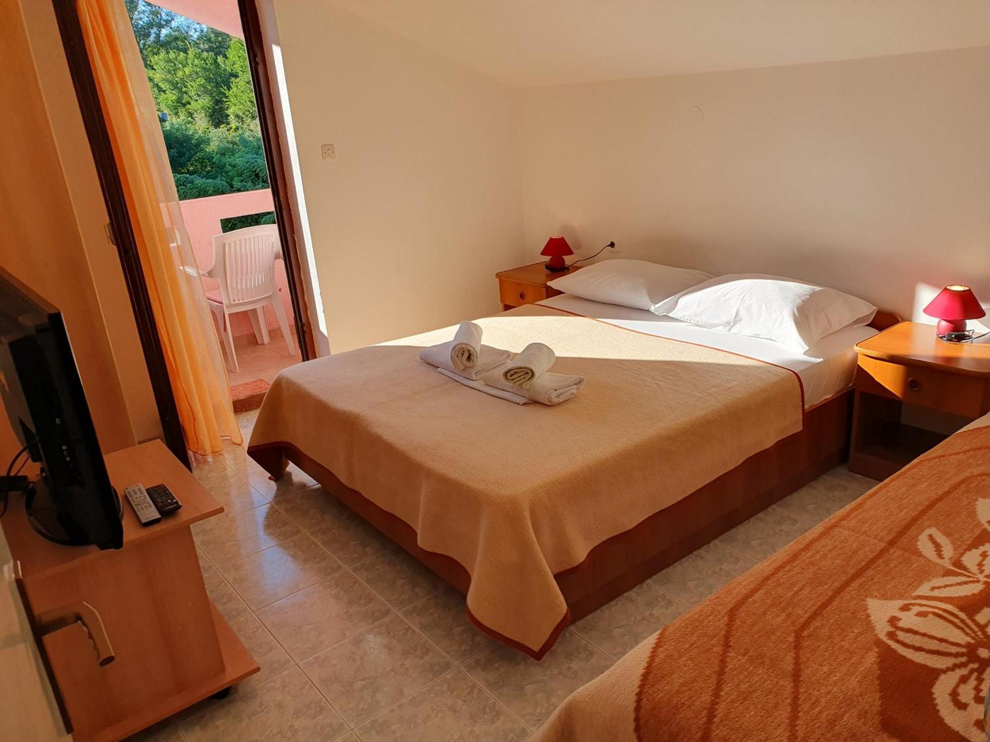 Mirjana F Apartaments Baška Buitenkant foto