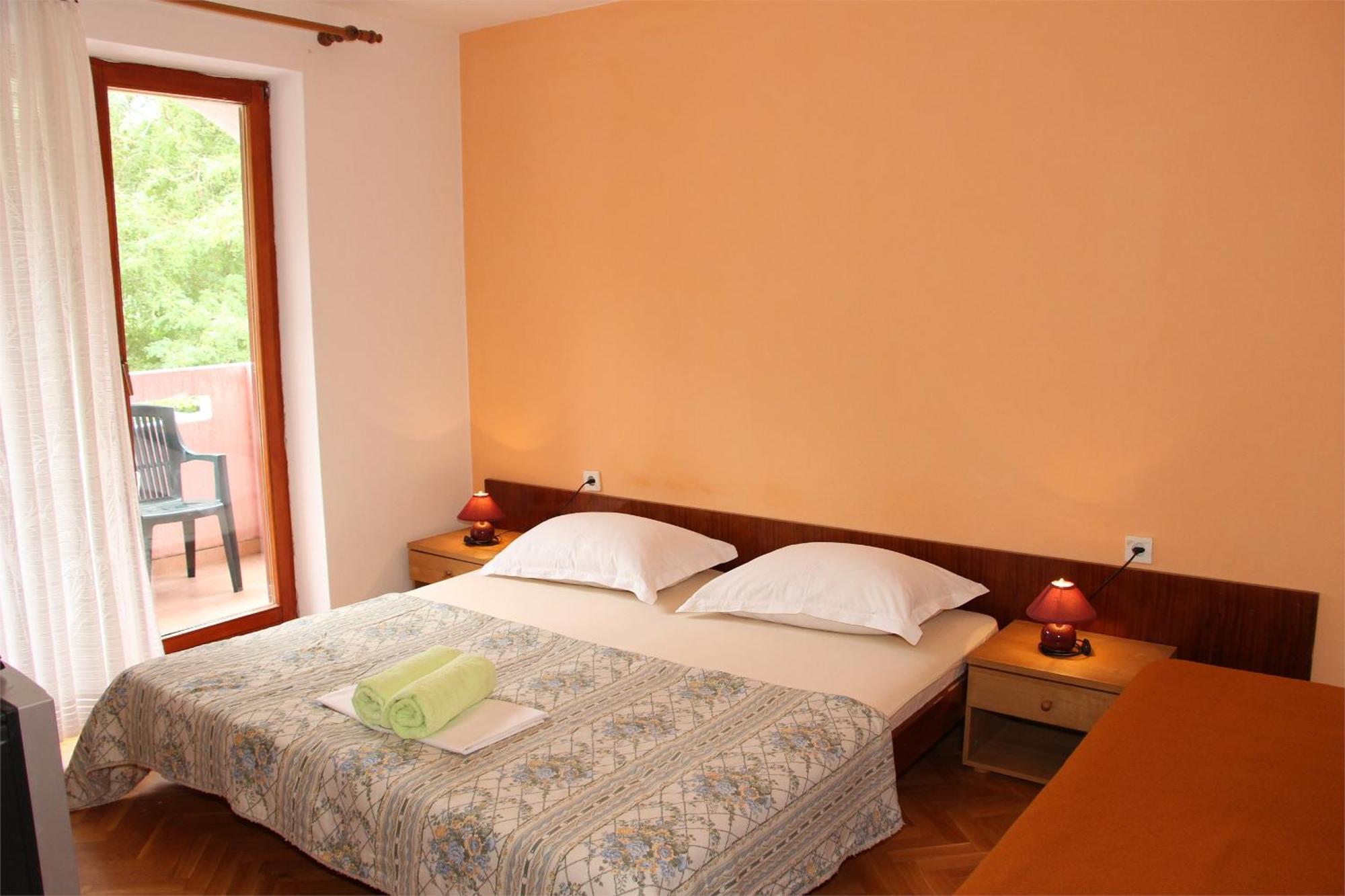 Mirjana F Apartaments Baška Buitenkant foto