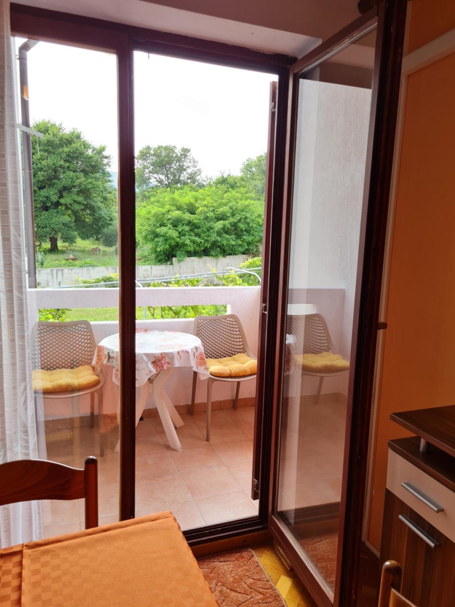 Mirjana F Apartaments Baška Buitenkant foto