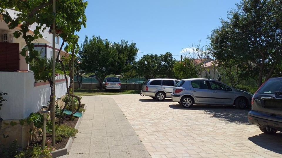 Mirjana F Apartaments Baška Buitenkant foto