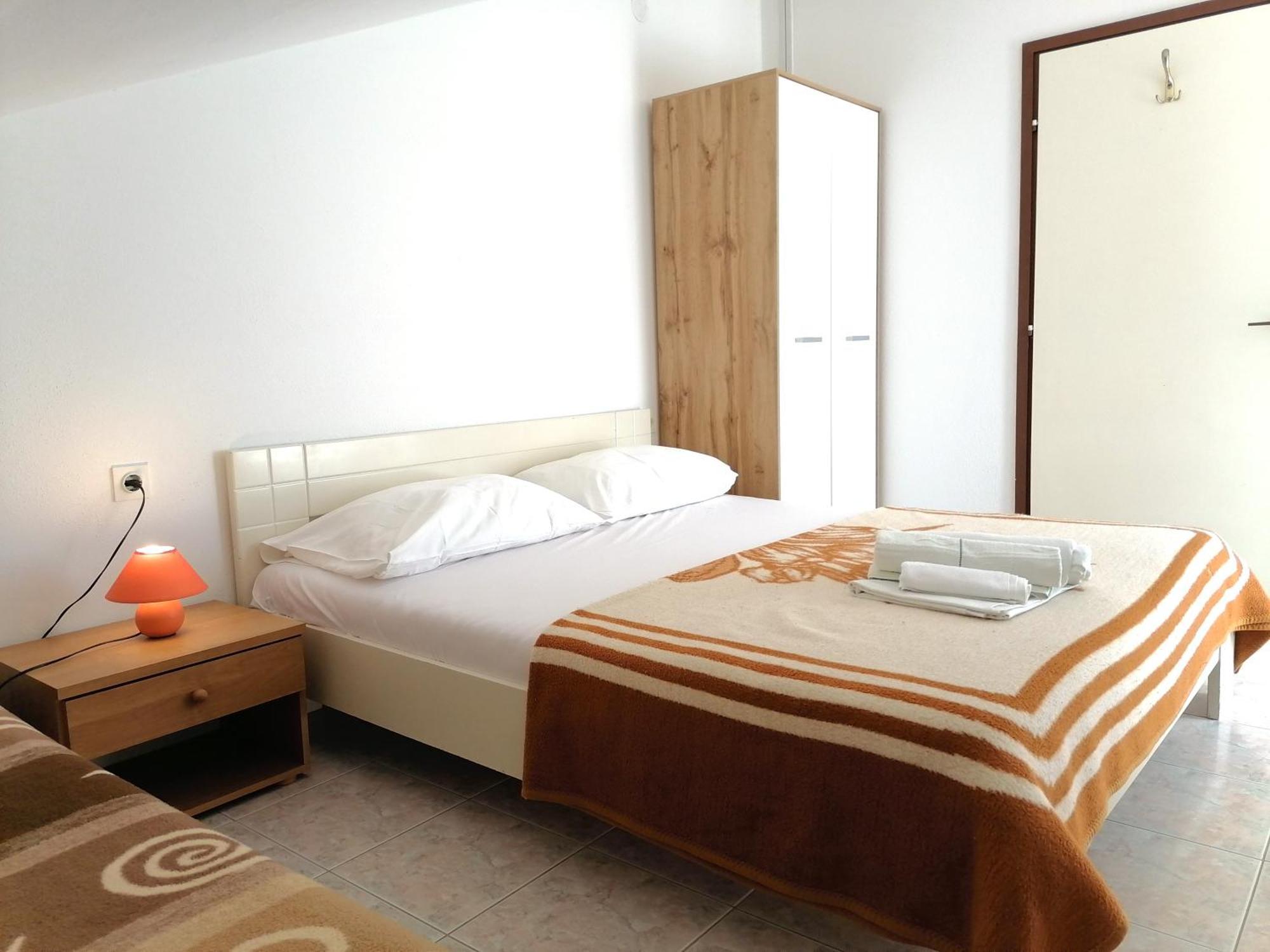 Mirjana F Apartaments Baška Buitenkant foto